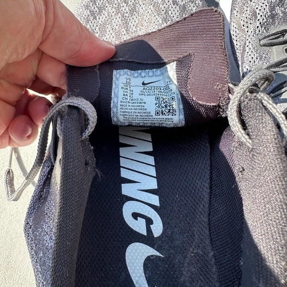 Mens size 10 Nike Air Zoom Pegasus running shoes gray and black - Picture 5 of 8